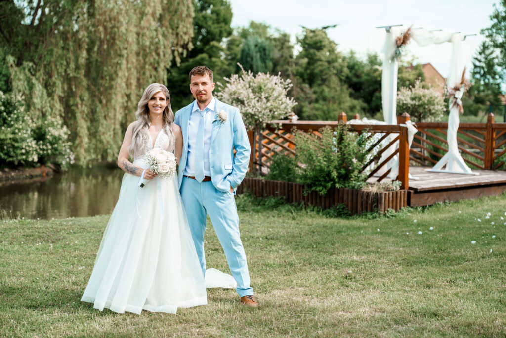 Wedding couple, Newlyweds, portrait