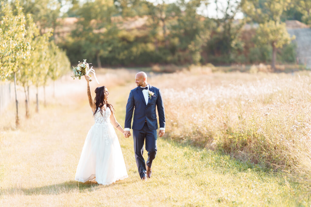 Wedding couple, Newlyweds, portrait, field, walking